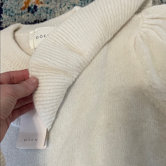 Doen NWT Ruffled Sweater - Picture 3 of 8